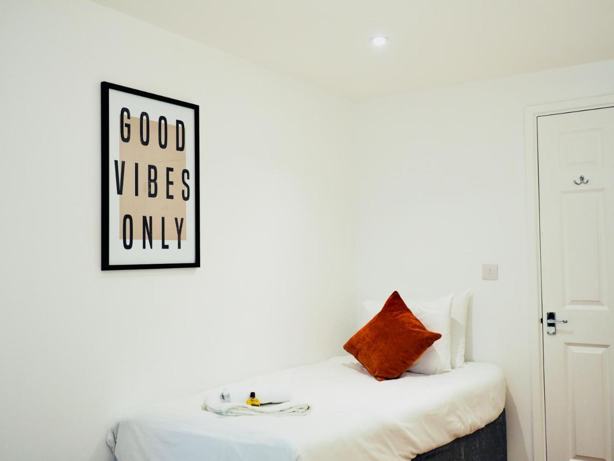 Private Parking Stylish Great Location Leilighet Guildford Eksteriør bilde